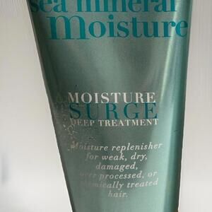 OGX Quenched Sea Mineral Moisture Surge Deep Treatment HAIR 200 ml